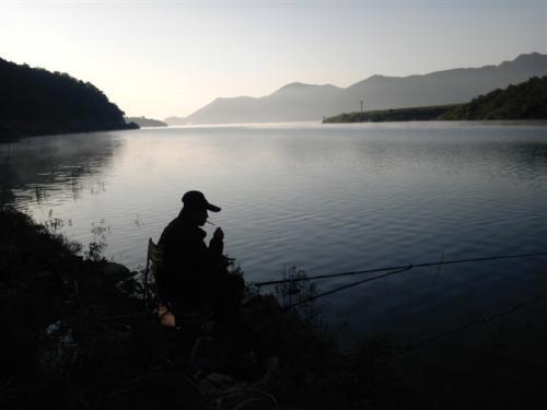 夜钓最好的机会来了!18条经验助你成功爆护!