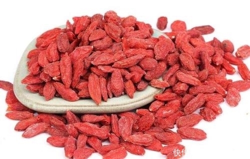 医生再三警告:枸杞不能和它同食,否则会“引祸上身”