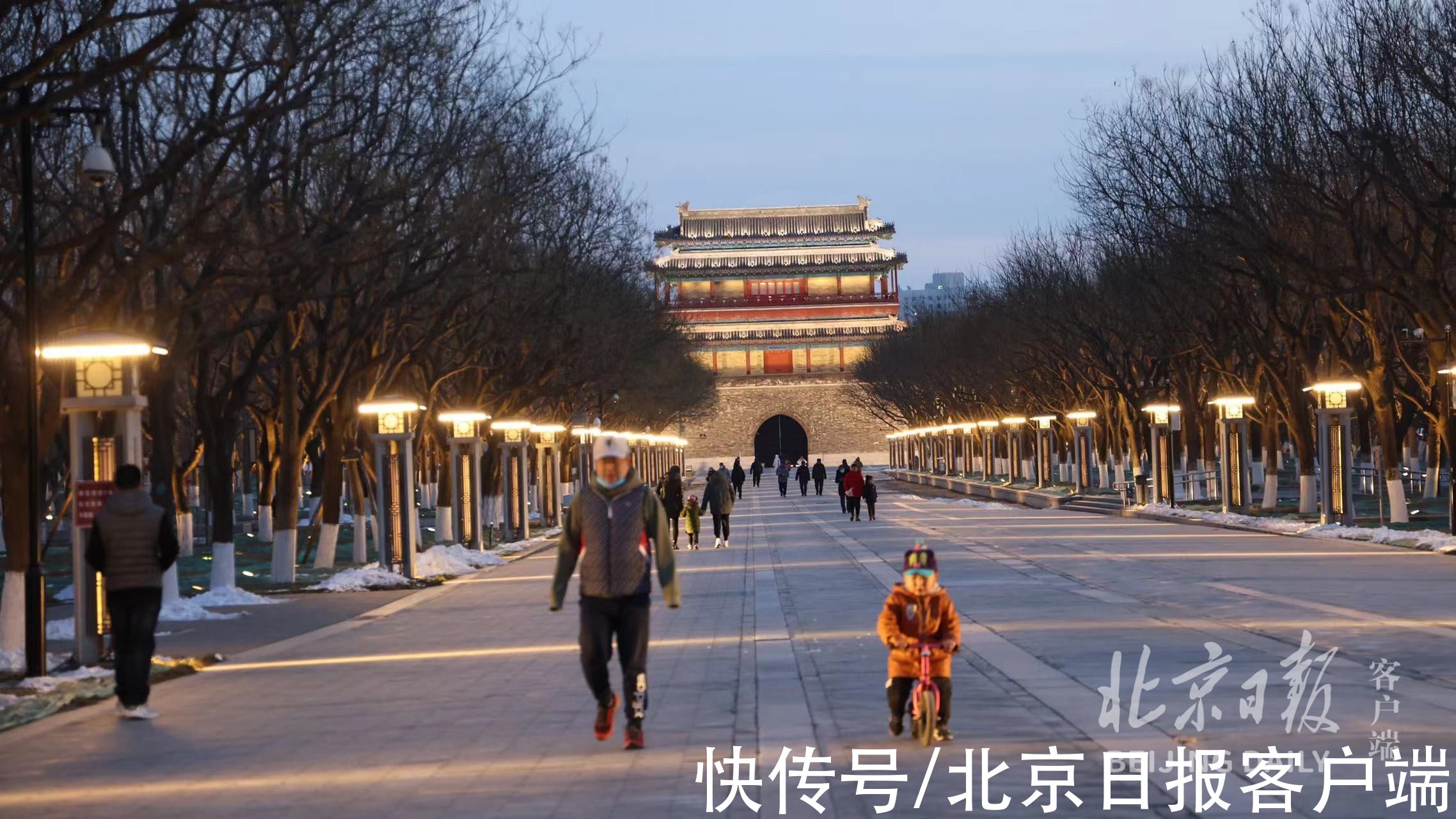 冬奥会|大美！今晚，“点亮中轴线”景观照明永定门公园段亮灯