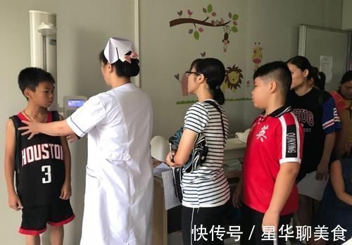 身高|妈妈身高150,儿子13岁长到170厘米,他的长高方法可以多学学