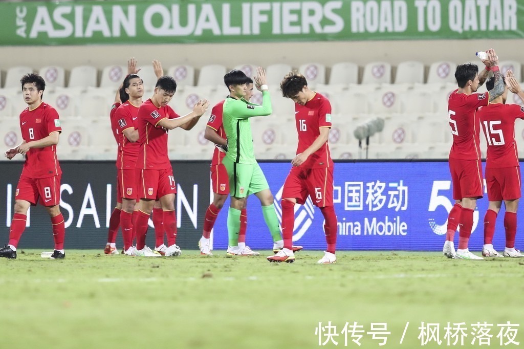 世界杯|国足最好中锋也跟不上归化球员节奏?关键启动依然慢半拍,有差距!