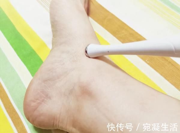 绝招|每天睡前10分钟，这样按摩足部，相当于在给全身吃补药！