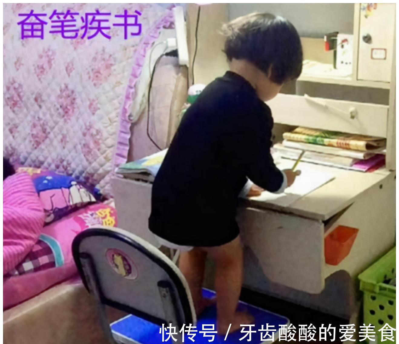 两个娃|二胎妹妹怕哥哥迟到,早起帮忙整理书包,操心得像位“老母亲”