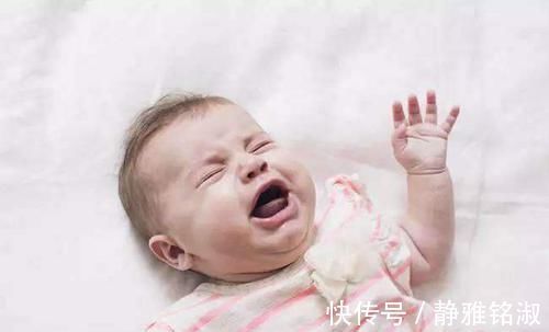 小情人|小萝莉接爸爸下班,可把小情人高兴坏了,下一秒跌倒爸爸心疼坏了