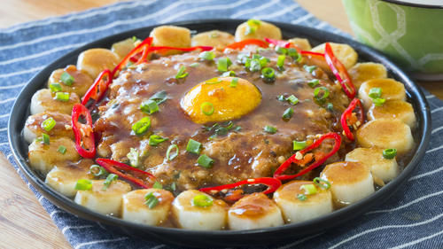 五花肉别红烧了，1种做法2种吃法，简单蒸一蒸，简单省事又营养