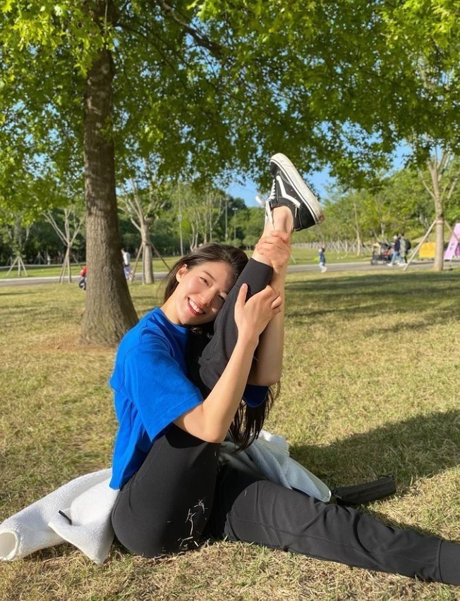 瑜伽|她是Ins上的瑜伽女神,黄金比例的身材惹人羡慕!