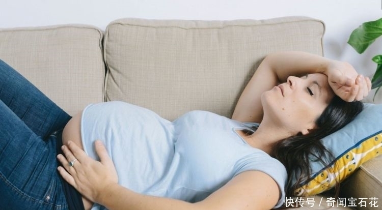 更好|你还在坚持左侧卧？其实这样睡，对孕妈和胎儿更好，安神又养胎