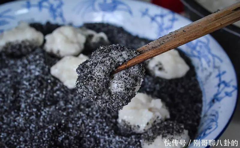 搅拌均匀|让女生失去抵抗力的小甜品,甜甜糯糯浓浓的芝麻香,自己就能做