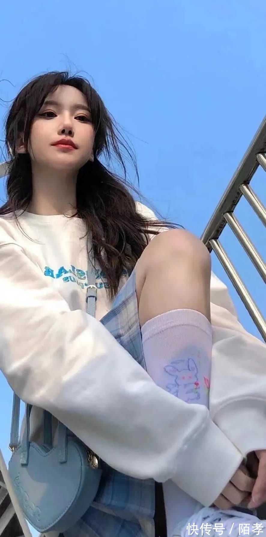 「壁纸」好在这一生兜兜转转,也曾被你温柔相待过