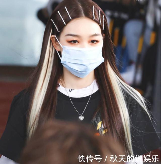 明星|挂耳染发真惊艳,明星都在用,时髦还有范