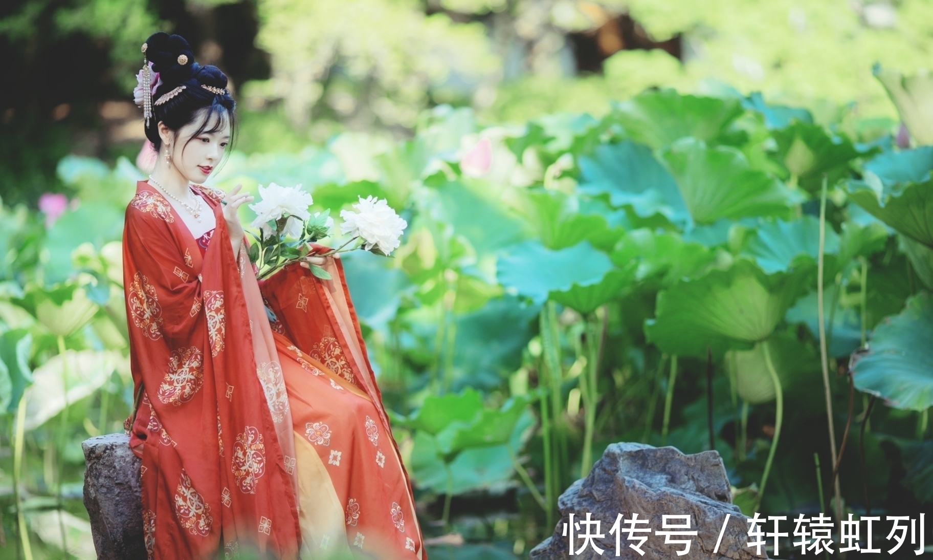 真情&七绝·十二首丨几张人面如花瘦,几次多愁善感时?