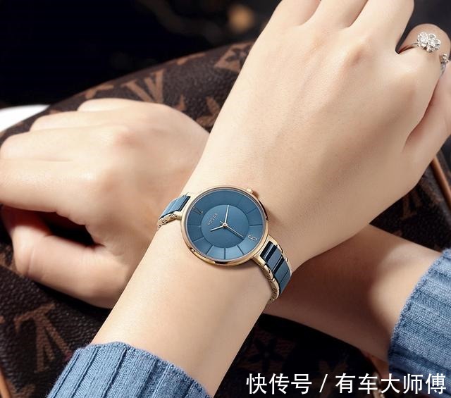 时尚表 如何选择女士手表看看这些时尚表!如何选择女士手表看看这些时尚表!