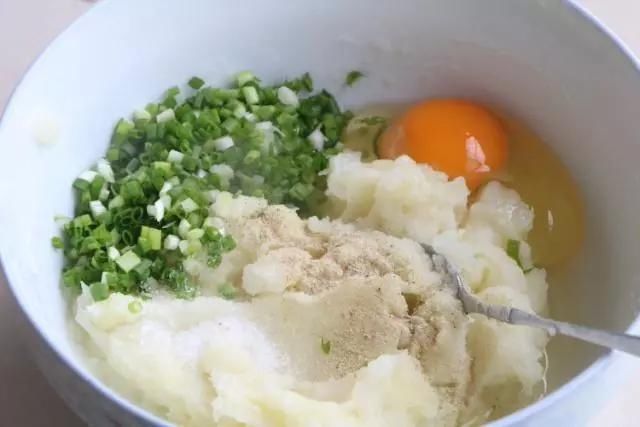 包子|早餐别吃馒头包子了,教你新吃法,不发面不醒面,连吃2天都不腻