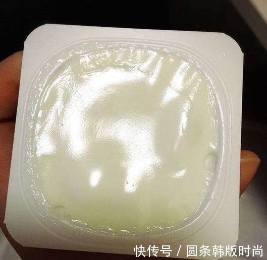机关|酸奶盒子上的秘密机关,难怪平时酸奶喝不干净!