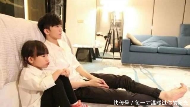 父母|送小20岁的妹妹上幼儿园,哥哥想尽办法扮嫩:不想被当成爸爸