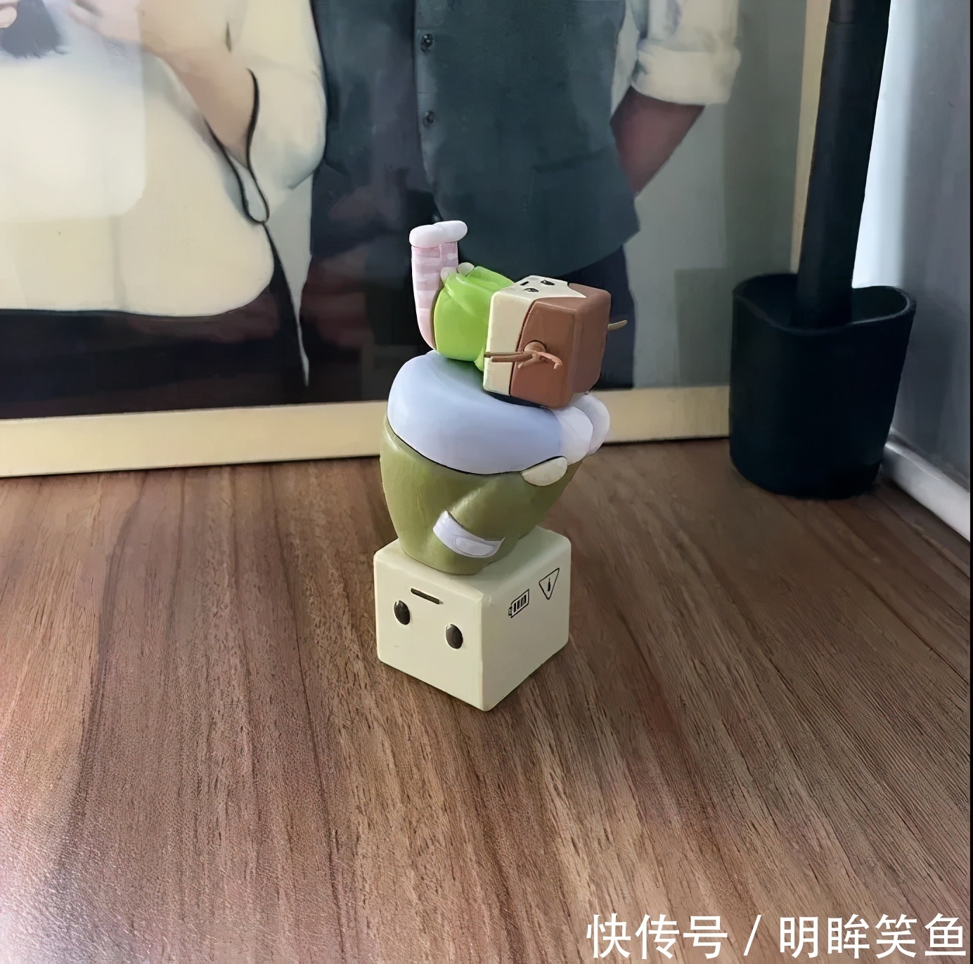 |搞笑GIF趣图:妹子天生力气大,一出场就把小伙子的活都抢了