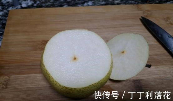 小姐姐|冰糖雪梨炖桃胶简单做法,味道甘甜可口,降燥败火!