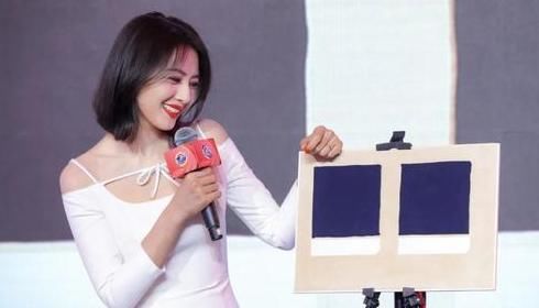 她号称“直男杀手”，出道23年从不参加综艺，网友：一股清流