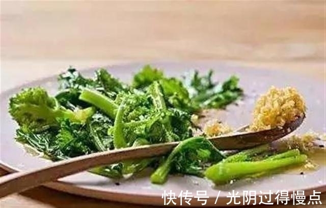 隔夜菜不能吃吗?医生解释:除了这3种,其他或可放心吃