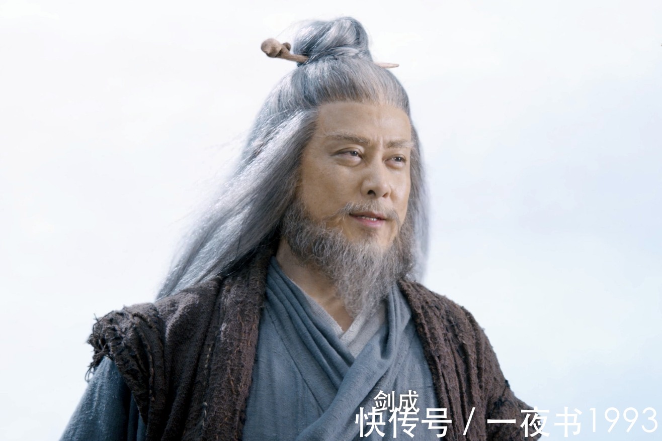 李淳罡#《雪中悍刀行》洪洗象下山,真的成了天下第一?王仙芝比他略强些