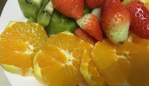 柠檬|养肝“第一果”,不是香蕉,若你爱吃,疏肝排毒,肝脏干净少生病