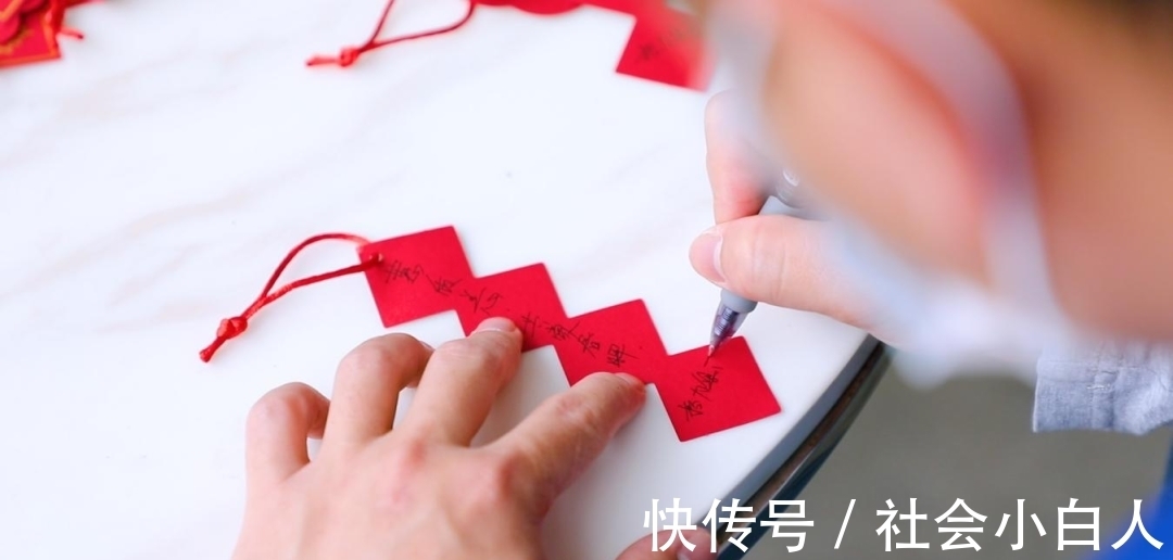 为你“花”心思!900多盆兰花,送上最美好的祝愿……