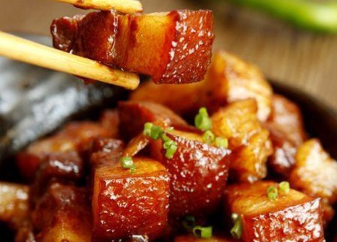 五花肉最好吃的4种做法，香味浓郁，好吃下饭，教您做法！