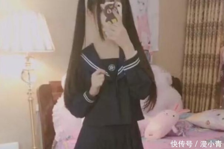 cospl究竟是她鼻子的问题，还是为圈粉假装神秘，蔡萝莉露脸会崩吗