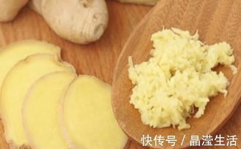 老年斑|为什么年纪大了容易有“老年斑”?专家说:常吃2物,可及时避免