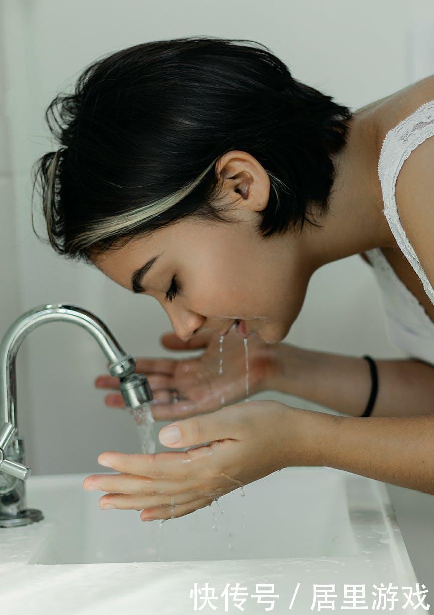 谎言|揭露护肤谎言！天天洗脸，脸只越来越干燥，甚至过敏