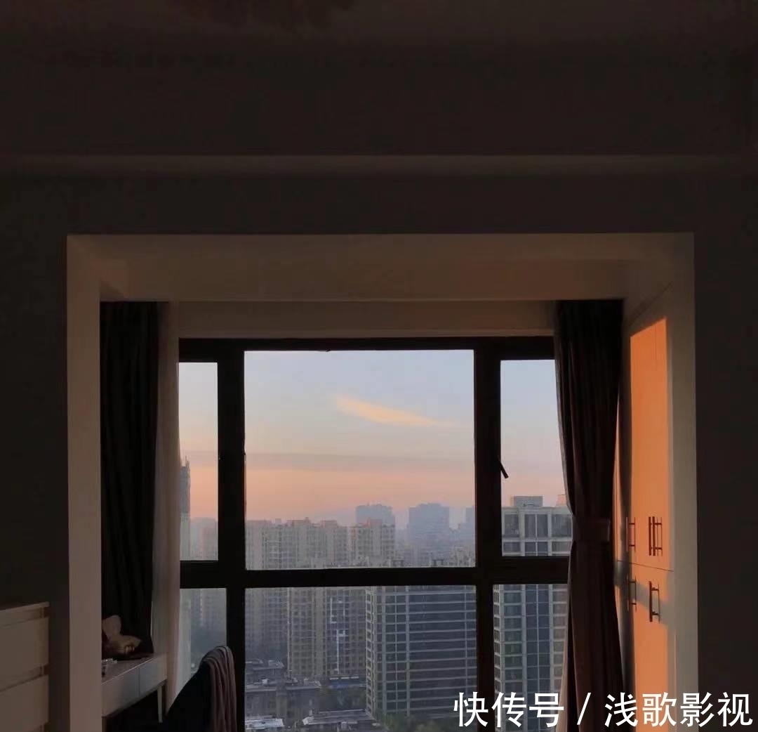 投影仪|业主80㎡的西边套,装下来花费30万,三房改两房,就一个字“值”