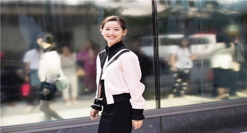 除此之外,还有一段就是正大集团的谢其润,两者可谓是门当户对,郎才女