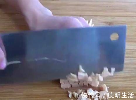 吃法|鸡蛋的新做法，饭店一盘卖36，在家做成本不到5元，可以当月子餐