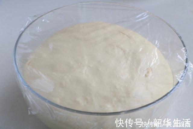 极简版苹果派教程，面粉包苹果烤一烤，香软又易消化