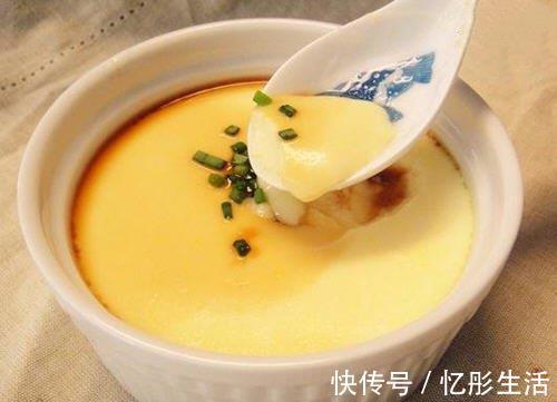 小技巧|蒸鸡蛋羹,别直接上锅蒸!教你3个小技巧,鸡蛋嫩滑爽口,无蜂窝