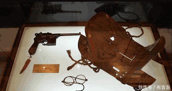 吃饭|将军吃饭时看见一只鸟, 结果大喊撤退, 违令者军法处置!