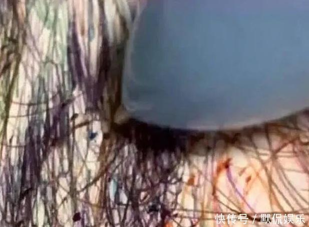 下图|美术生乱涂乱画,看到成品后,网友心动了:原来是个美人