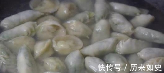 首次去男友家,婆婆做饺子招待,俺想分手,男友怒道:你清楚啥