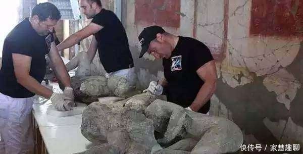  火山喷发|火山吞没情侣未分开彼此拥抱，千年后化石被发现，潸然泪下