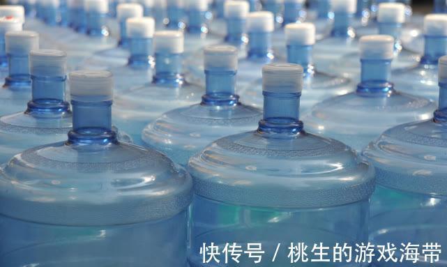 积食|卫生组织联合声明:停止饮用“桶装水”,或易伤娃脾胃,趁早换