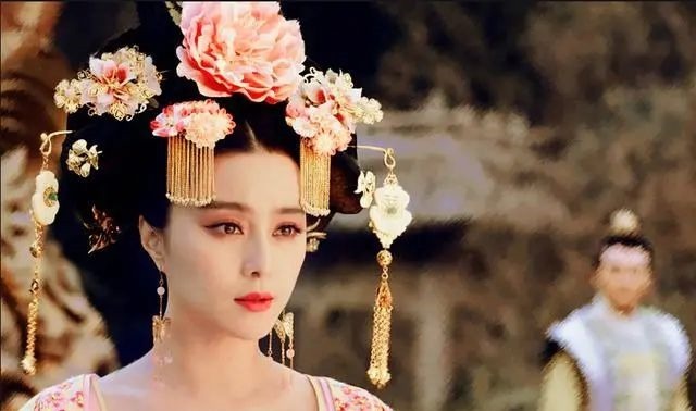 天壤之别|从两份遗诏看武则天与刘娥的垂帘听政,一字之差天壤之别