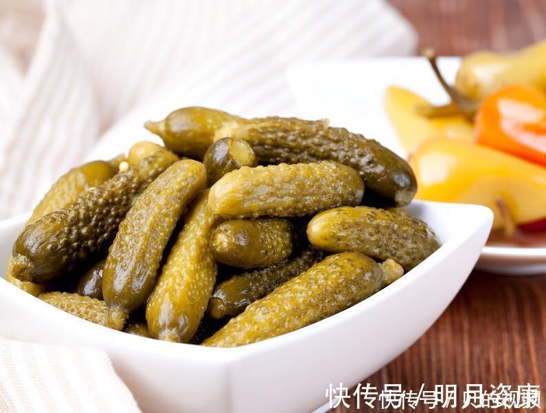 个头|7岁男孩缺钙不发育，医生：这调料炒菜放多了，难怪孩子个头矮小