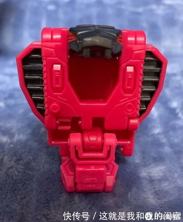 棋子|闲敲棋子落灯花 篇三十五:网飞暗黑擎天柱变形金刚