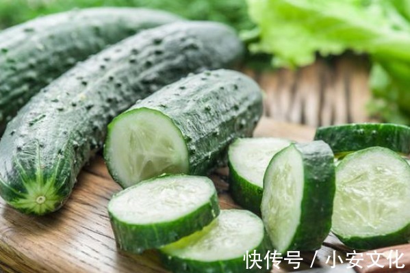 辨别黄瓜有没有打激素,只需看准这里,购买时便能一目了然