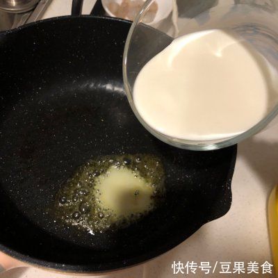 甜品|简单的甜品-漏奶华