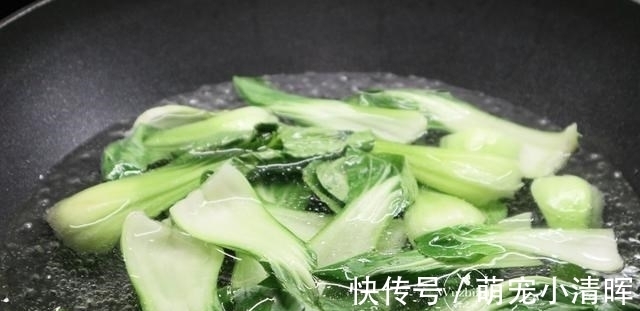 一日三餐|早餐,我家迷上了这碗面,一荤一素好吃营养,孩子长个吃最好