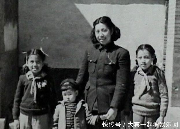 高层领导|六旬老妇隐居深山,真实身份曝光后,高层领导亲自接她回京