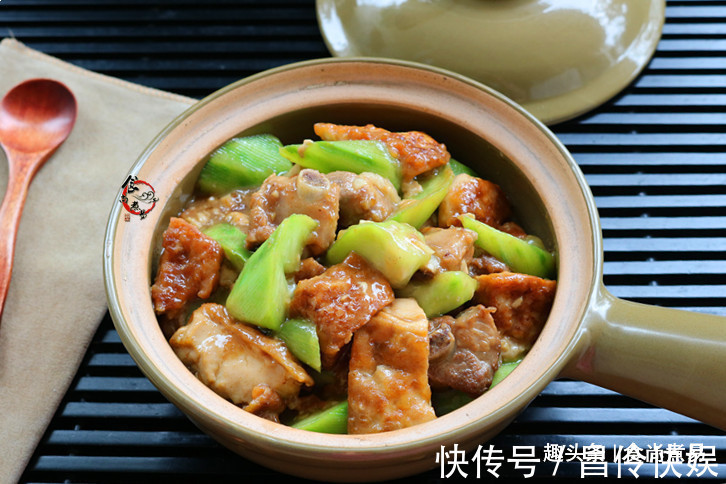 豆腐此做法，比山精海味还好吃，香嫩入味很营养，待客上档次