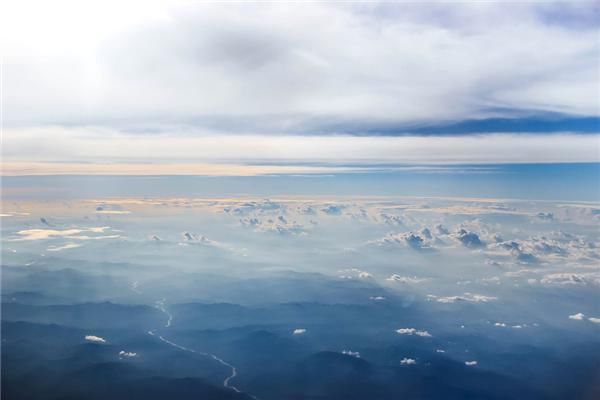 保罗· 地球平流层40年间变薄400米：将破坏导航系统致卫星轨道改变