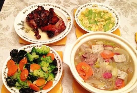 黑木耳|高血糖人群，牢记：晚餐“4不吃5多吃”，血糖慢慢降下来！